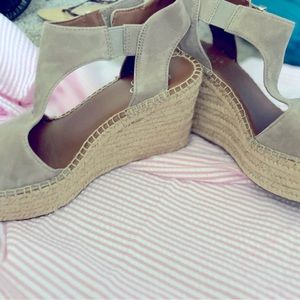 Franco sarto wedge sandals